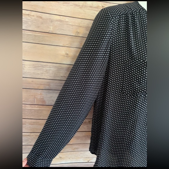 Loft - Size Large - Picture 4 of 7